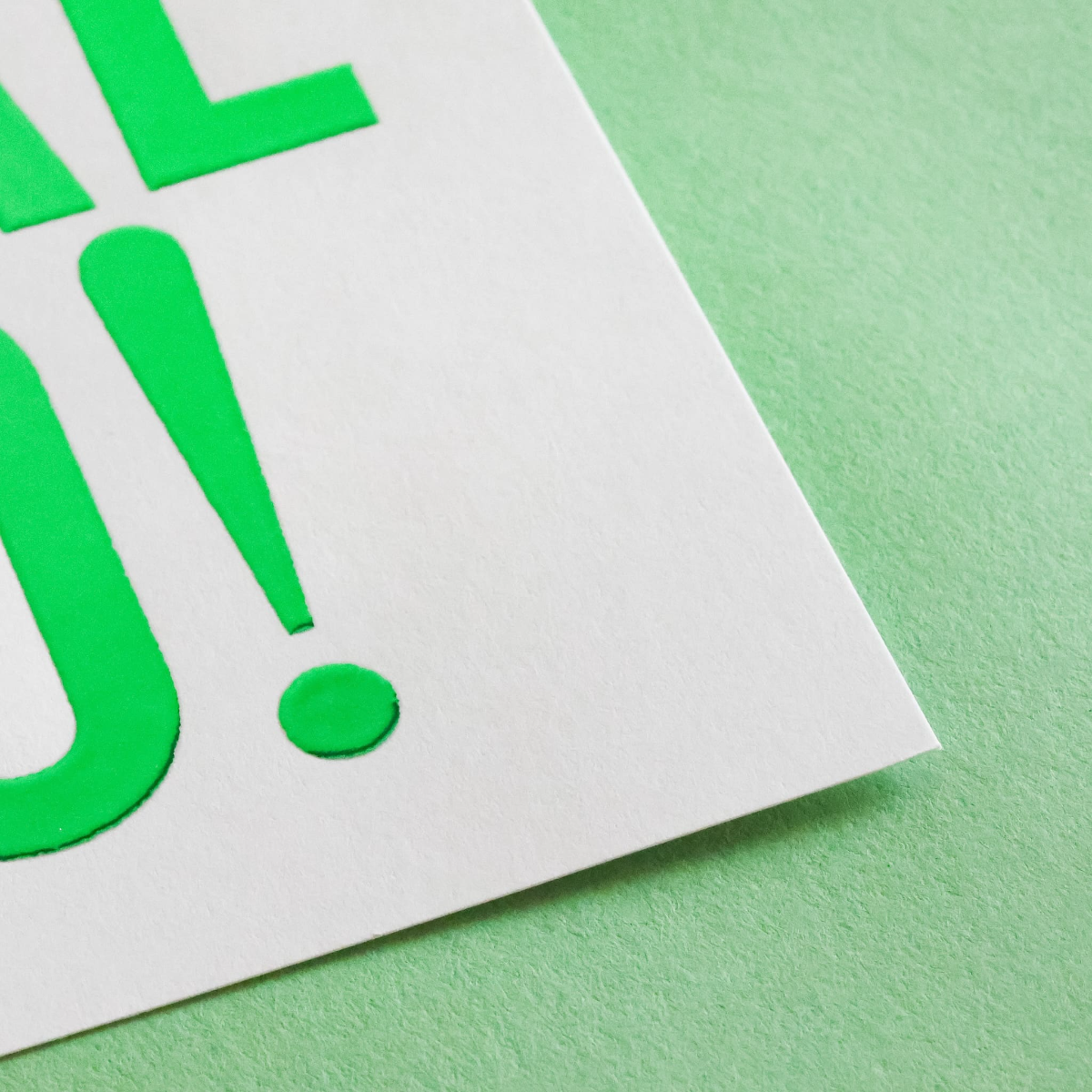 Grüne Folienprägung auf BioPur